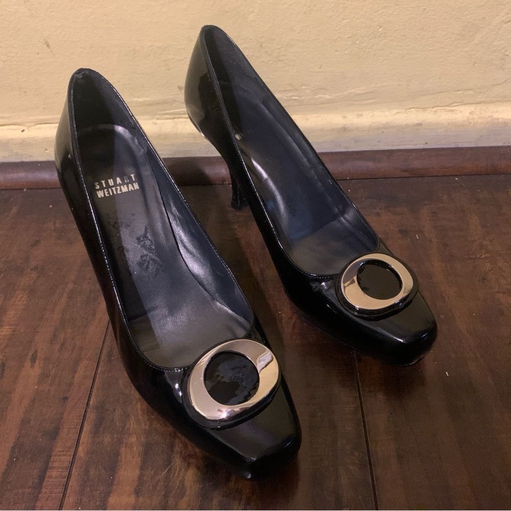 Stuart Weitzman Black patent leather Heels with silver Detail square toe 7 M